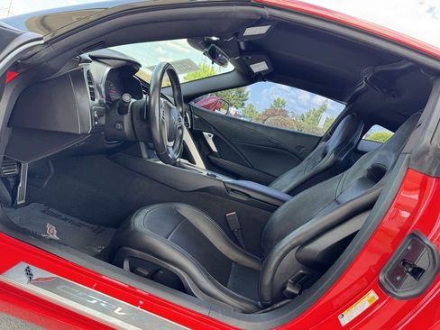 Used 2014 Chevrolet Corvette Stingray Coupe image 15