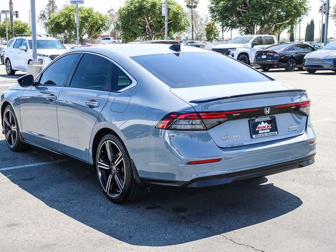 Used 2023 Honda Accord Sport image 8