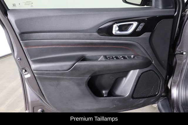 Used 2023 Jeep Compass Trailhawk w/ Trailhawk Elite Group AWD/4WD image 19