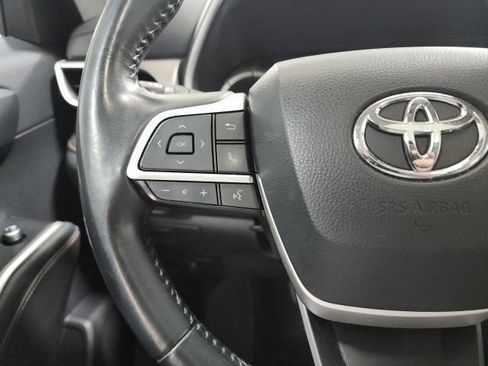 Used 2022 Toyota Highlander Bronze Edition image 31