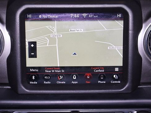 Used 2019 Jeep Wrangler Unlimited Sahara w/ Uconnect 4C Nav & Sound Group image 24