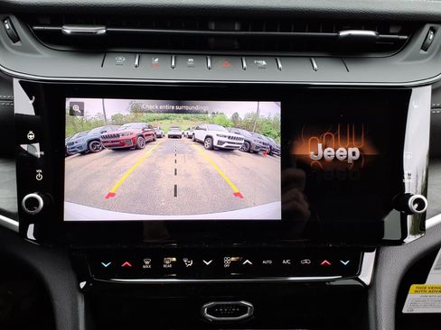 New 2026 Jeep Grand Cherokee Altitude AWD/4WD image 11