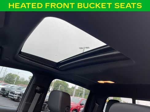 Used 2024 GMC Canyon Elevation w/ Elevation Premium Package AWD/4WD image 17