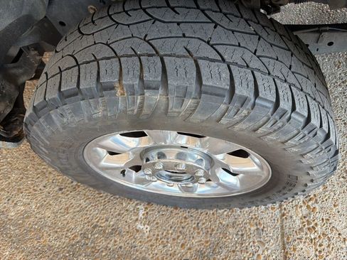 Used 2012 Ford F250 XL w/ PWR Equipment Group AWD/4WD image 2