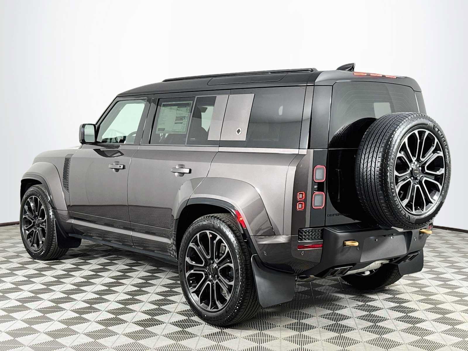 New 2026 Land Rover Defender 110 OCTA AWD/4WD image 7