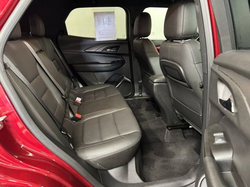 Used 2024 Chevrolet TrailBlazer RS AWD/4WD image 28