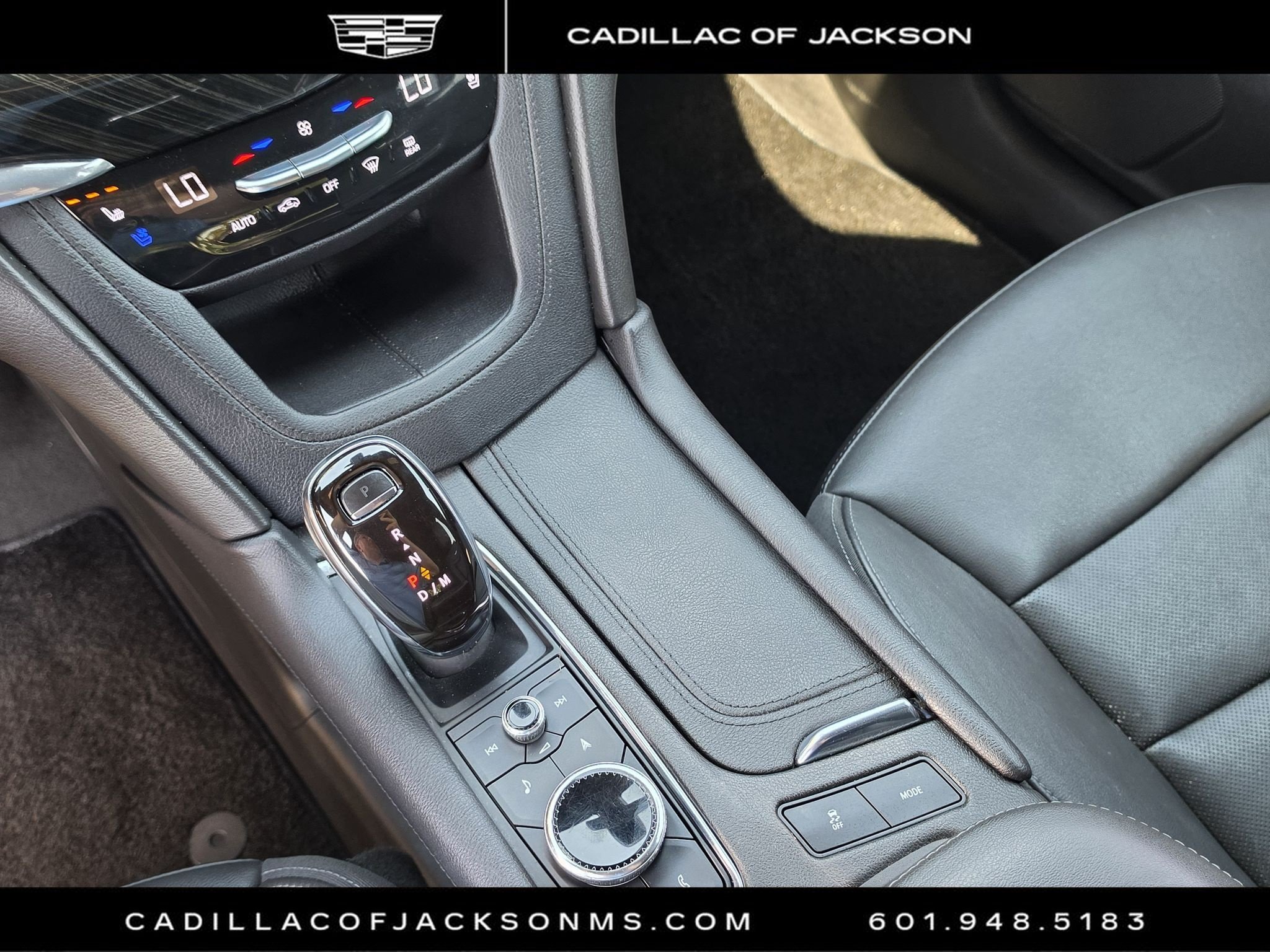 Used 2020 Cadillac XT6 Premium Luxury AWD/4WD image 24