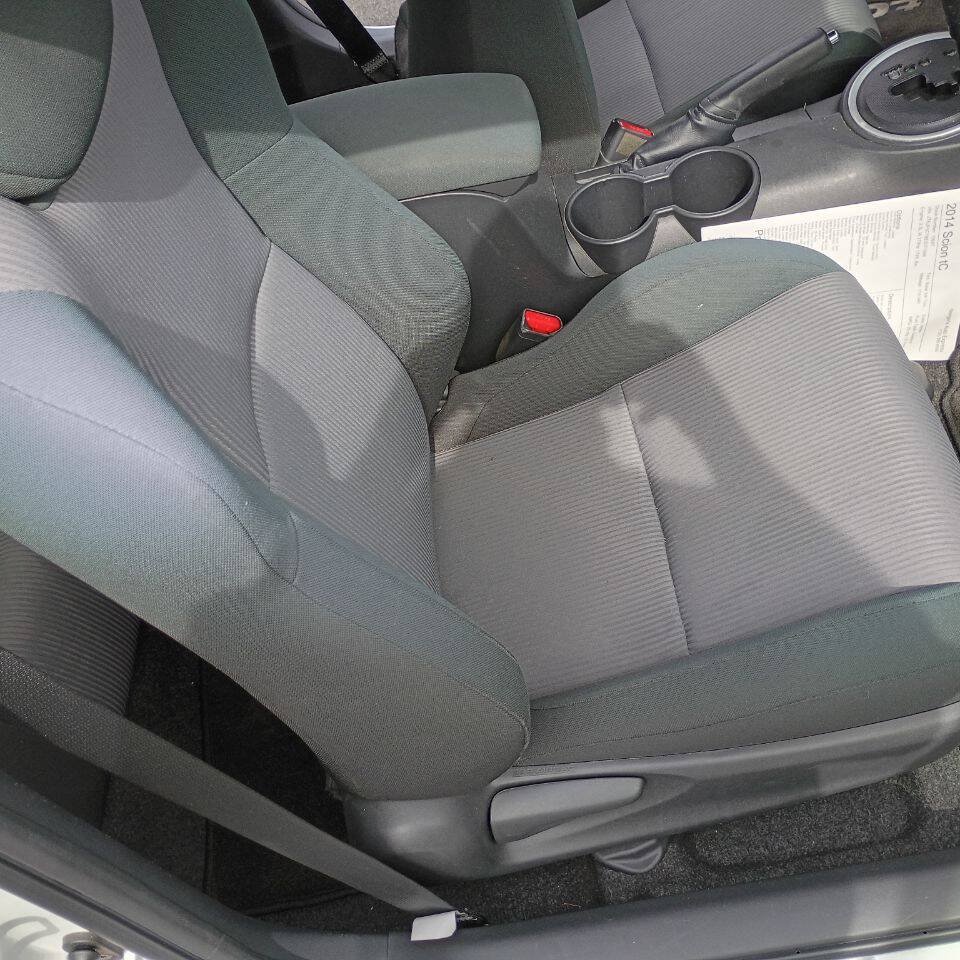 Used 2014 Scion tC FWD image 18