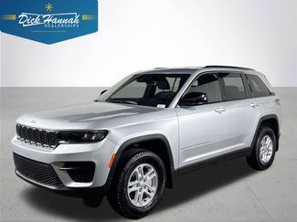 New 2025 Jeep Grand Cherokee Laredo w/ MOPAR Finishing Package video 1