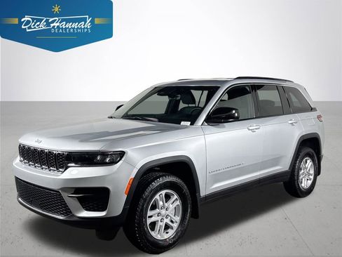 New 2025 Jeep Grand Cherokee Laredo w/ MOPAR Finishing Package image 1