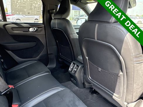 Used 2021 Volvo XC40 P8 Recharge w/ Advanced Package image 30