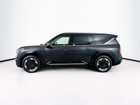 Used 2024 Kia EV9 Land AWD/4WD image 4