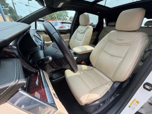 Used 2019 Cadillac XT5 Premium Luxury AWD/4WD image 10