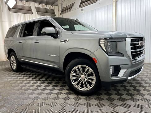 Certified 2023 GMC Yukon XL SLT w/ SLT Premium Package AWD/4WD image 54