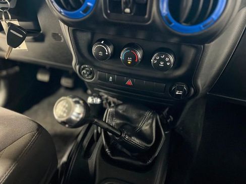 Used 2017 Jeep Wrangler Unlimited Sport w/ Quick Order Package 23S image 29