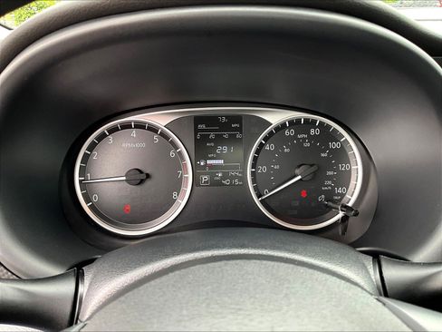 Certified 2025 Nissan Kicks Play S FWD image 13