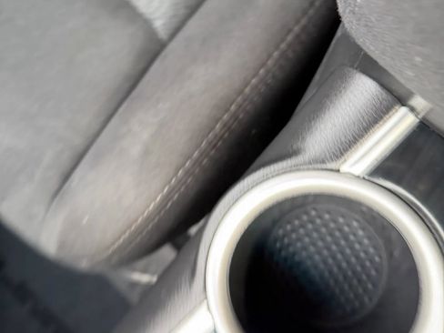 Used 2014 Nissan Pathfinder S image 17