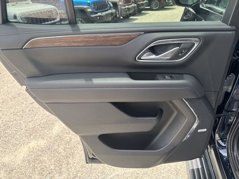 Used 2023 Chevrolet Tahoe High Country image 7