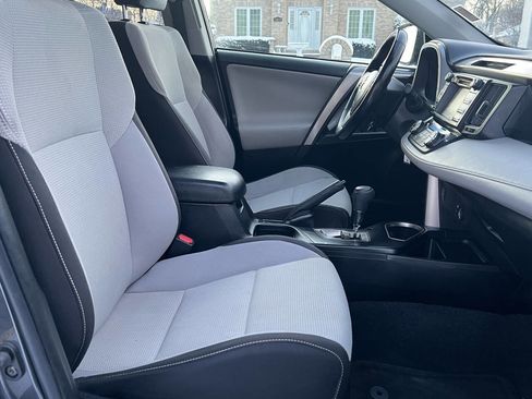 Used 2017 Toyota RAV4 XLE image 28