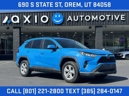 Used 2021 Toyota RAV4 XLE AWD/4WD image 1