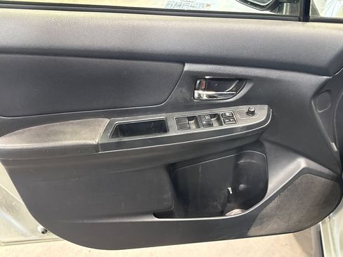 Used 2014 Subaru Crosstrek 2.0i Premium AWD/4WD image 7
