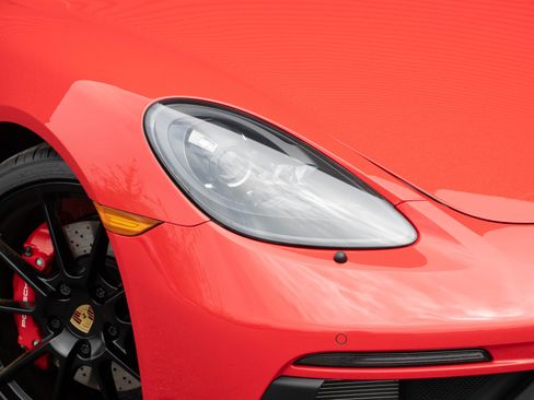 Certified 2025 Porsche 718 Boxster GTS RWD image 30