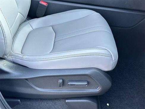 New 2025 Honda Pilot EX-L image 11
