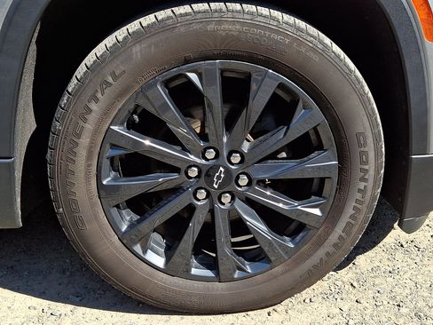 Used 2023 Chevrolet Traverse RS w/ LPO, Floor Liner Package AWD/4WD image 8