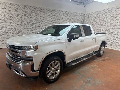 Used 2022 Chevrolet Silverado 1500 LTZ w/ Safety Package II AWD/4WD image 3
