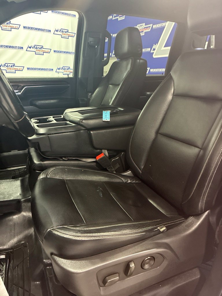Used 2024 Chevrolet Silverado 3500 LT w/ Convenience Package AWD/4WD image 14