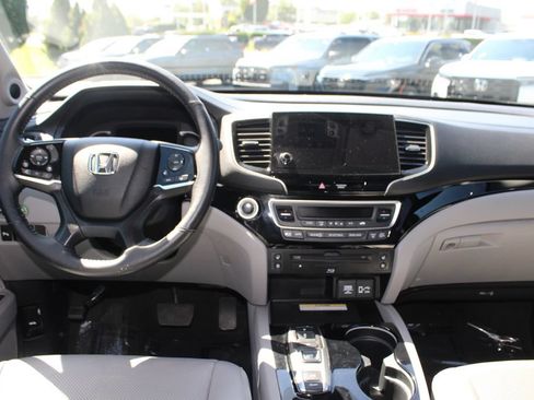 Certified 2022 Honda Pilot Elite image 17