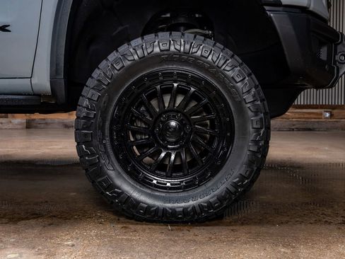 Used 2024 GMC Sierra 1500 AT4X AWD/4WD image 13