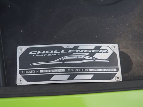 Used 2023 Dodge Challenger SRT Hellcat RWD image 33
