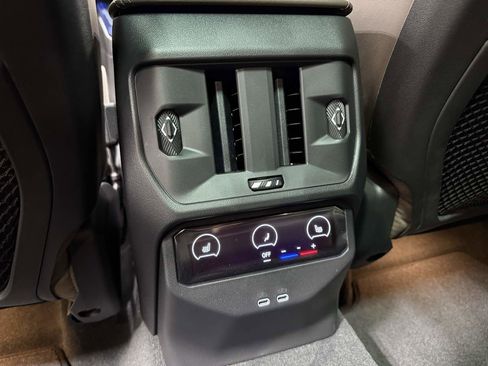 Used 2026 BMW X3 xDrive30 w/ Premium Package image 19