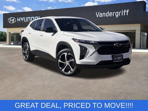 Used 2024 Chevrolet Trax RS w/ Sunroof Package image 1