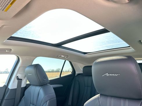 New 2025 Buick Envision Avenir image 16