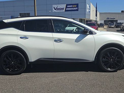 Used 2023 Nissan Murano SV w/ SV Midnight Edition Package image 9