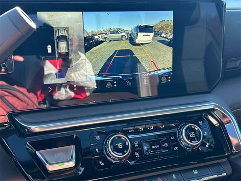 New 2026 GMC Sierra 3500 Denali w/ Denali Reserve Package image 30