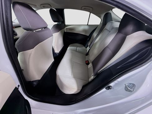 Used 2022 Toyota Corolla LE FWD image 24