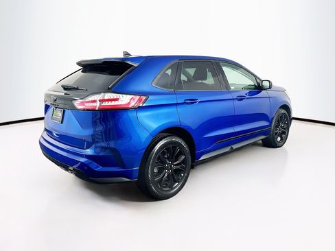 Used 2024 Ford Edge SE w/ Black Appearance Package AWD/4WD image 9