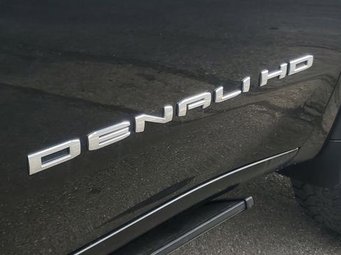 Used 2022 GMC Sierra 2500 Denali image 7