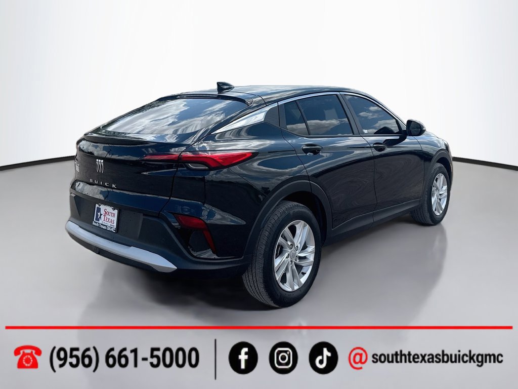 Used 2025 Buick Envista Preferred w/ Convenience II Package FWD image 8