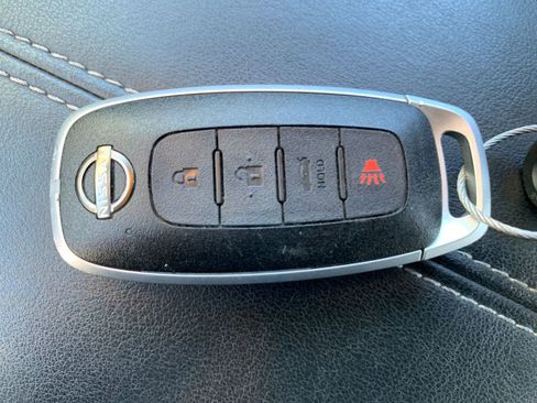 Used 2025 Nissan Sentra SV image 22