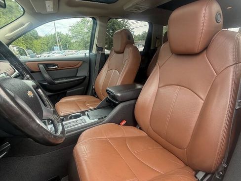 Used 2015 Chevrolet Traverse LT AWD/4WD image 10