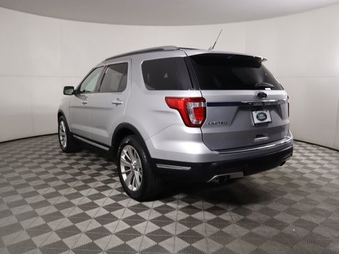 Used 2019 Ford Explorer Limited w/ Class III Trailer Tow Package image 7