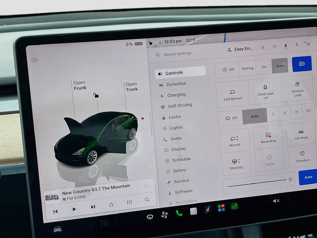 Used 2023 Tesla Model 3 Standard Range RWD image 12