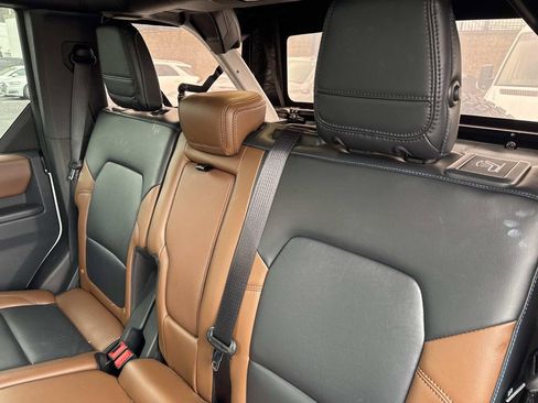 Used 2024 Ford Bronco Outer Banks w/ Sasquatch Package image 12