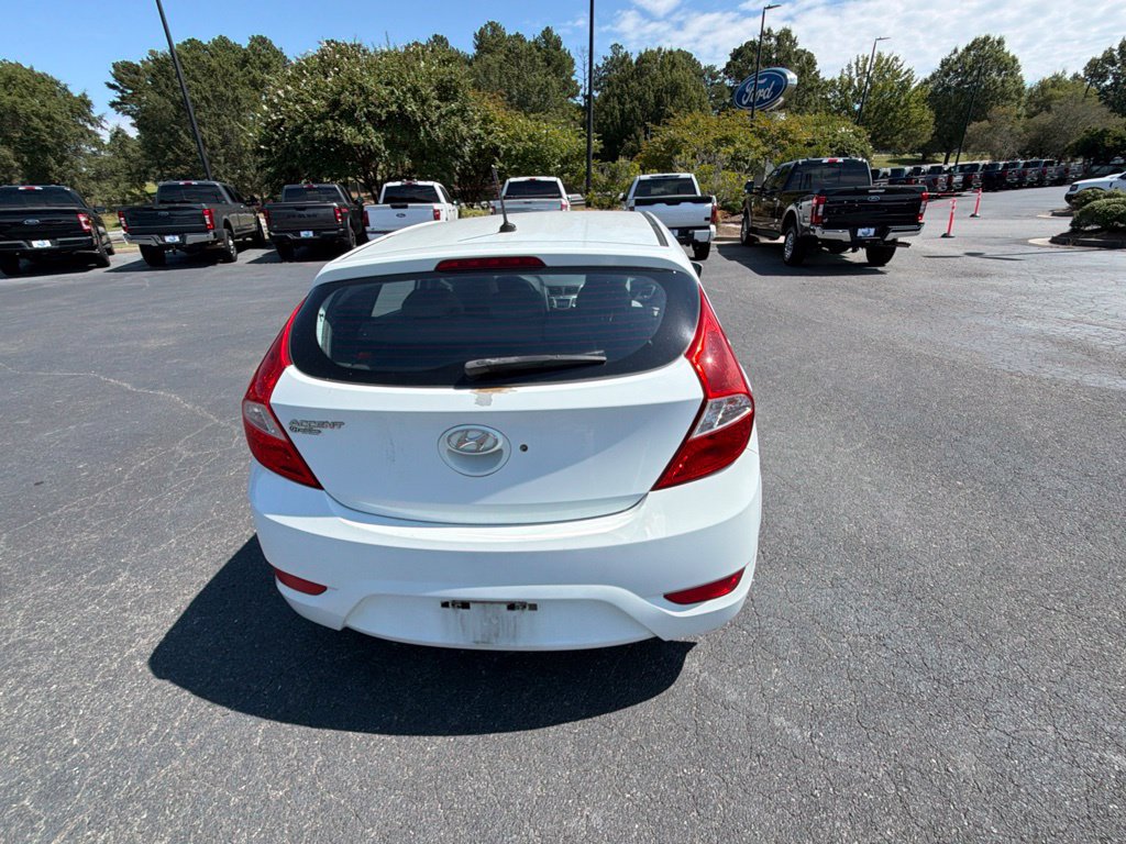 Used 2013 Hyundai Accent GS FWD image 9