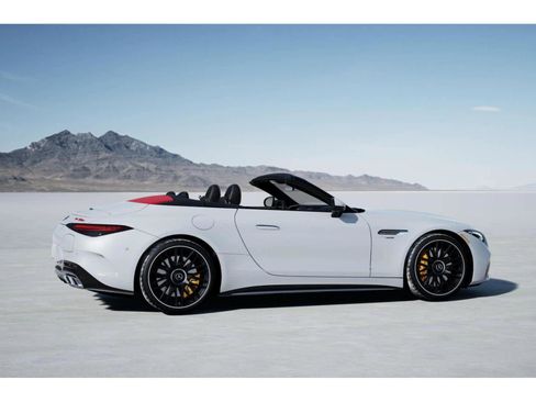 New 2025 Mercedes-Benz SL 63 AMG S e Performance 4MATIC image 17