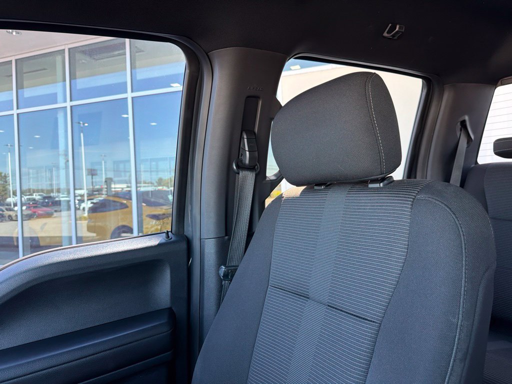 Used 2017 Ford F150 XLT w/ Equipment Group 302A Luxury AWD/4WD image 24